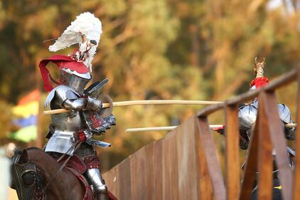 Giostre e cavalieri nella fiera medievale 3