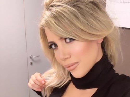 Wanda Nara, la scollatura hot