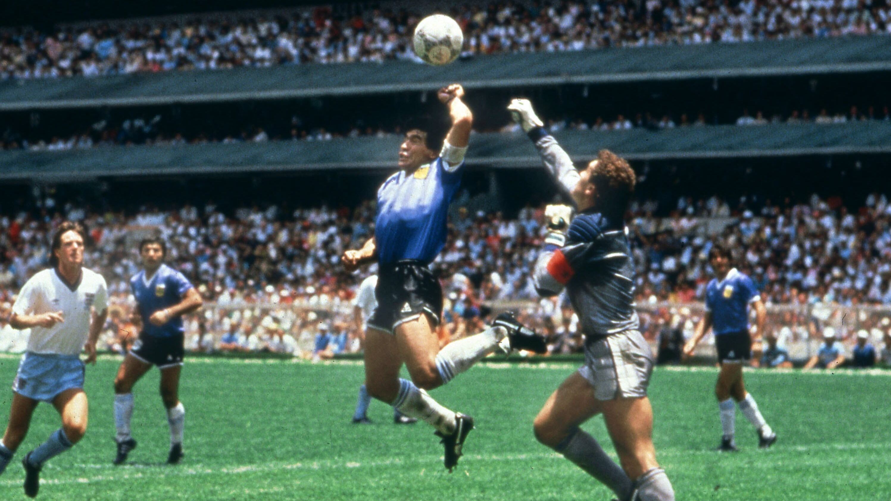 Dalla mano de dios all'orgasmo da sogno. Eterno Brasile-Argentina nel nome di Diego