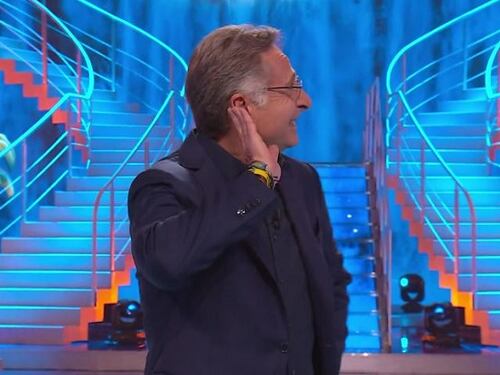 "God save the Champions". E Bonolis ride per la clamorosa gaffe