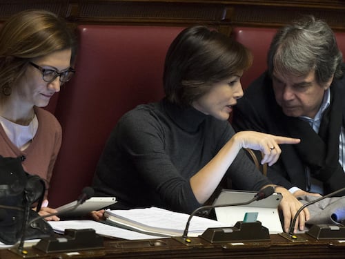 Dall'agenda Draghi all'accozzaglia stile Unione. L'imbarazzo delle ministre Gelmini e Carfagna