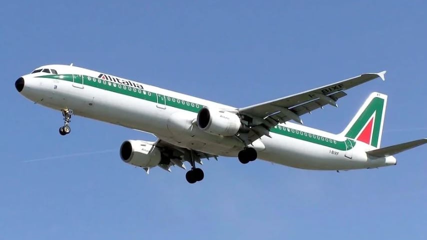 "Storia di un Paese che non sa più volare": la vicenda di Alitalia in un docufilm