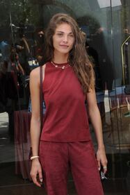 Mostra di Venezia, l'arrivo della madrina Elisa Sednaoui 2