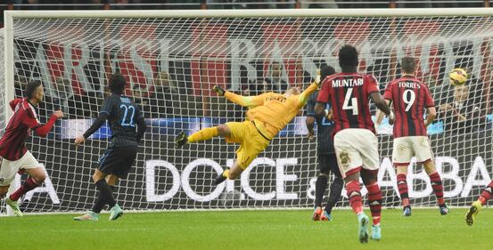 Le foto più belle del derby della Madonnina 6