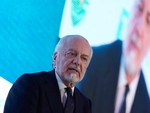 De Laurentiis furibondo: "Il Napoli non parlerà più con Dazn". Cosa è successo