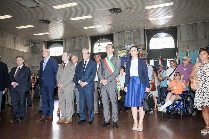 Bologna, l'anniversario della strage. Mattarella: "Segno indelebile nella coscienza civile italiana" 3