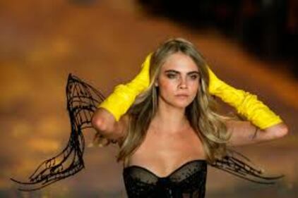 Cara Delevigne, gli occhi più belli della moda 19