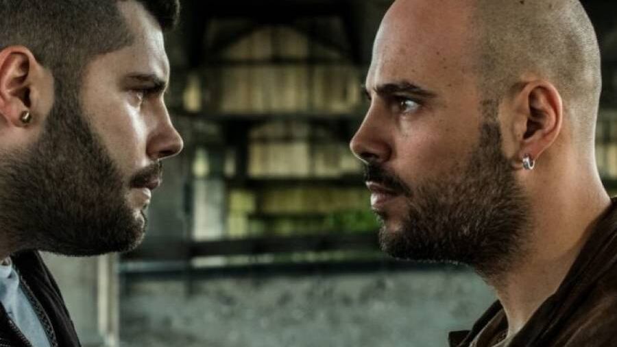 Gomorra, attore della serie fa arrestare il fratello per maltrattamenti