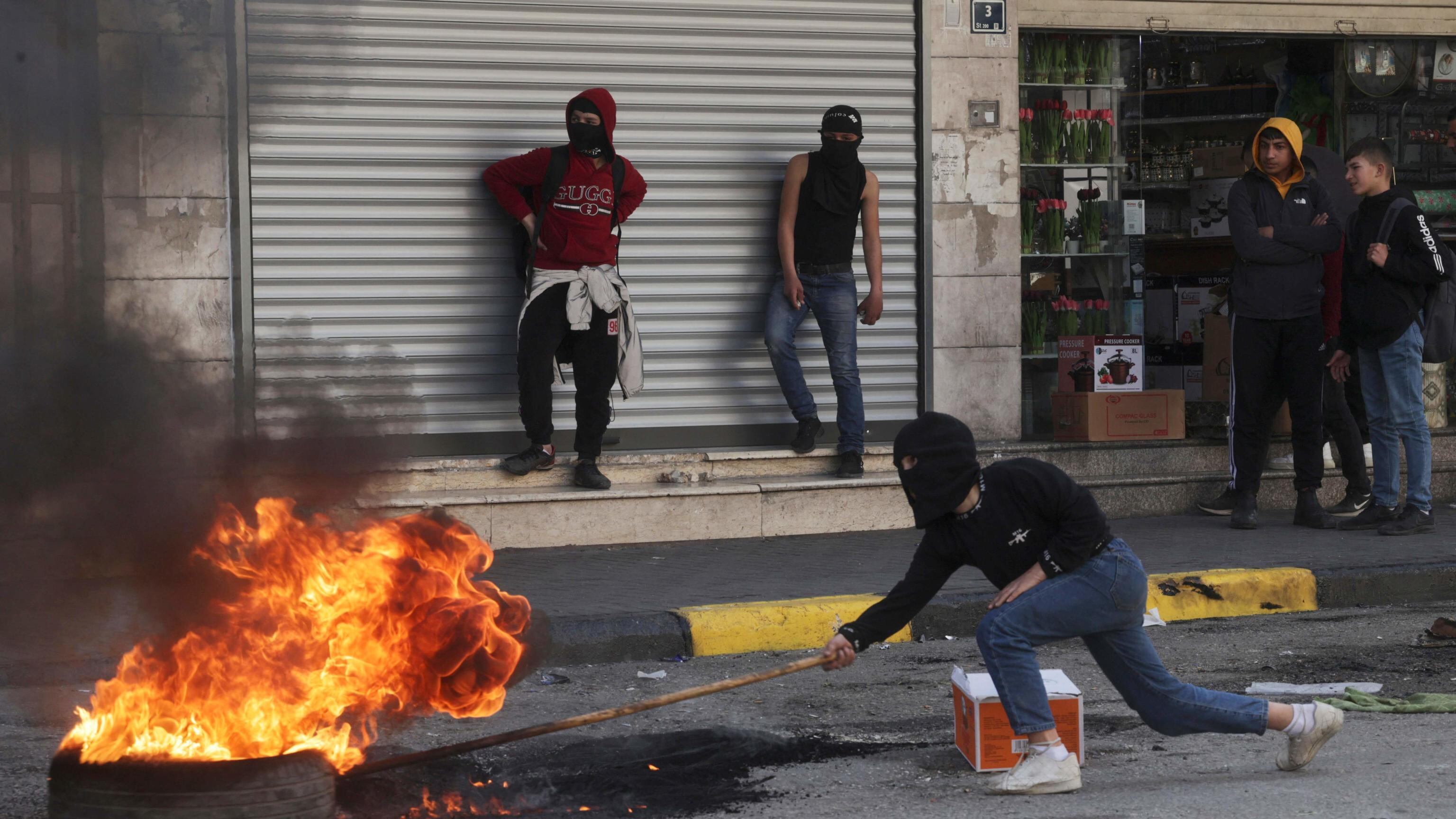Blitz israeliano a Jenin: 10 morti. E ora si teme l'escalation