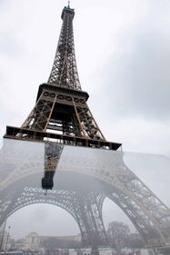 La parete di vetro anti-terrorismo intorno alla Tour Eiffel 5
