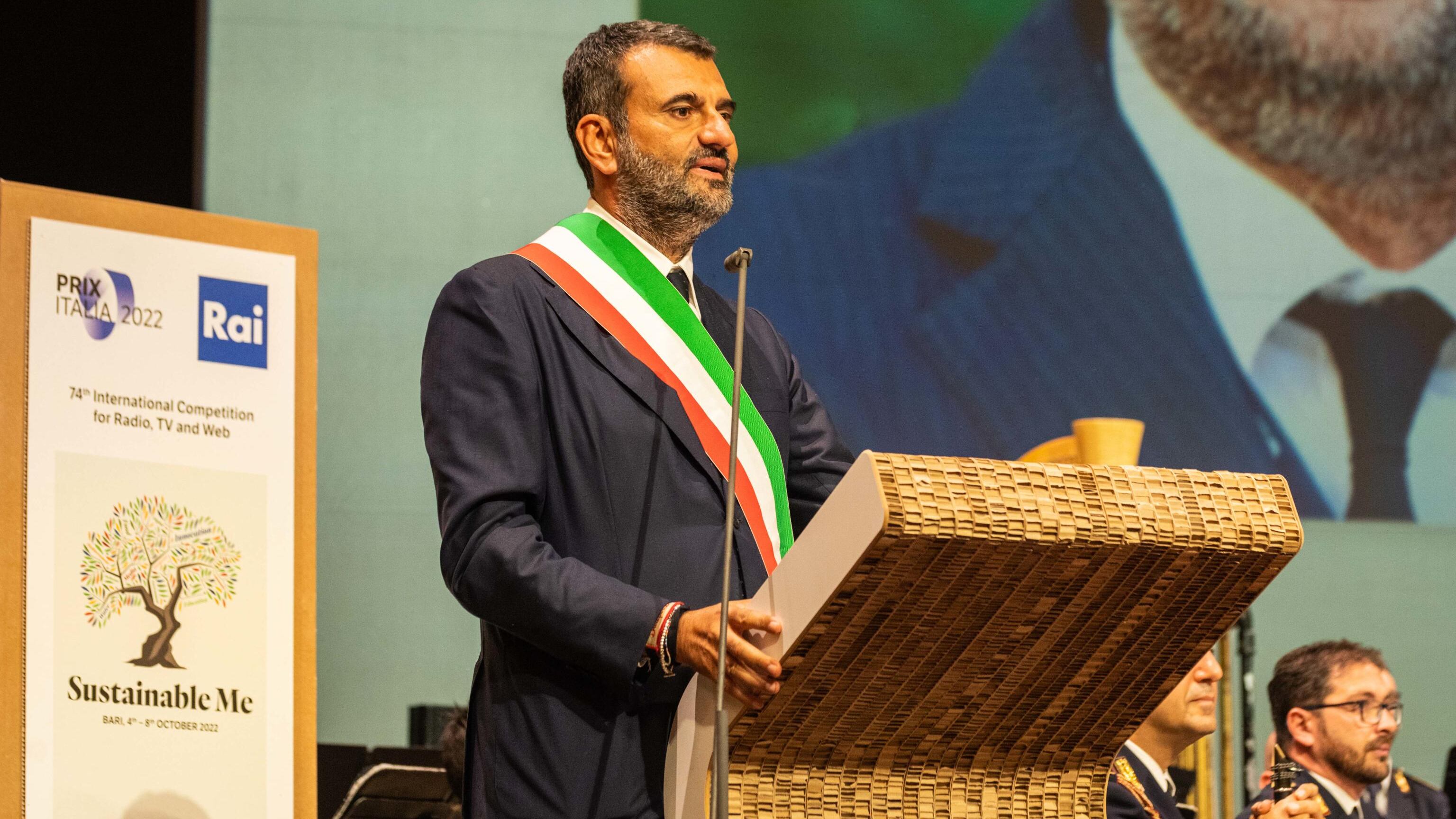 Coppie gay, strappo a sinistra. I sindaci: pronti a disobbedire
