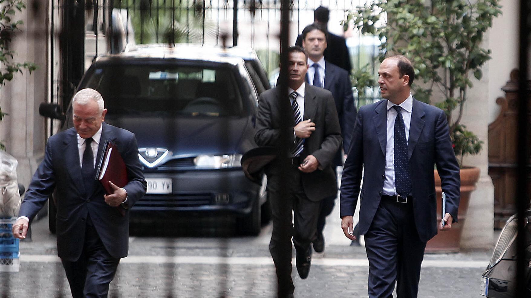 Il Cav teme l'effetto domino: altre inchieste dopo il Lazio