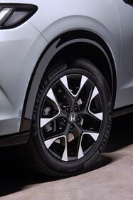 Honda ZR-V 2023, le foto del nuovo suv ibrido 1