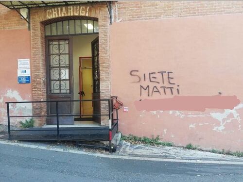 "Siete matti, suicidatevi": la frase-choc al centro di salute mentale