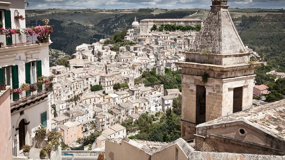 Tremila euro per chi si trasferisce a Ragusa Ibla. Una card per andare a vivere in Sicilia