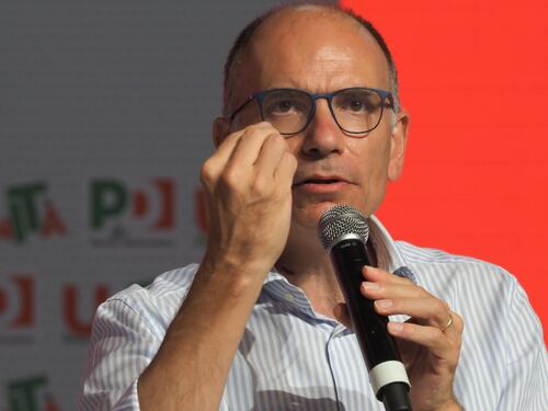 Il paradosso di Letta: "Attaccare Salvini per salvarsi..."