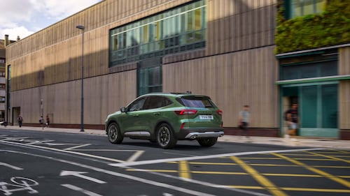 Nuova Ford Kuga restyling, guarda tutte e foto 13