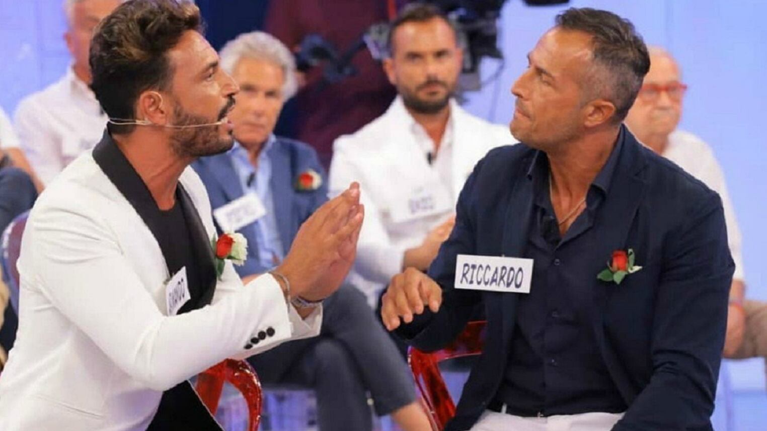 "Sono arrivati alle mani". Cosa è successo a Uomini e donne tra Riccardo e Armando