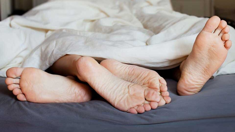 Aveva finto una malattia terminale: bigamo scoperto su Fb