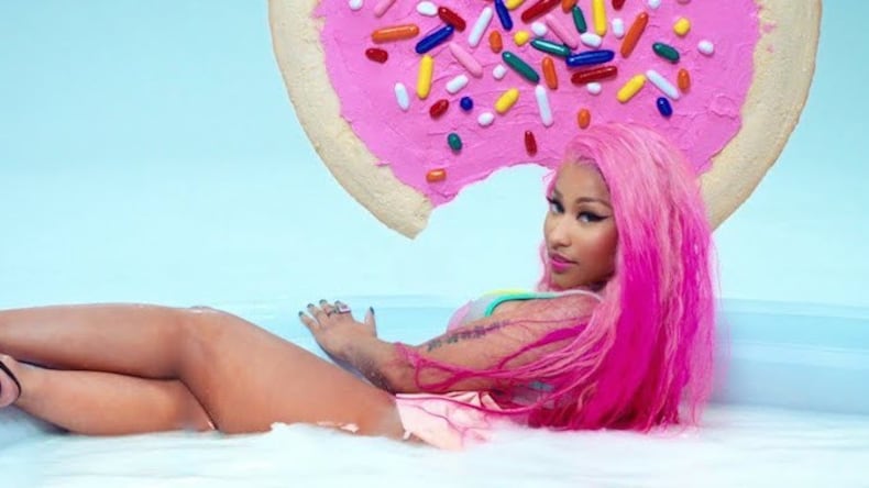 Il sexy twerking di Nicki Minaj manda in tilt i social
