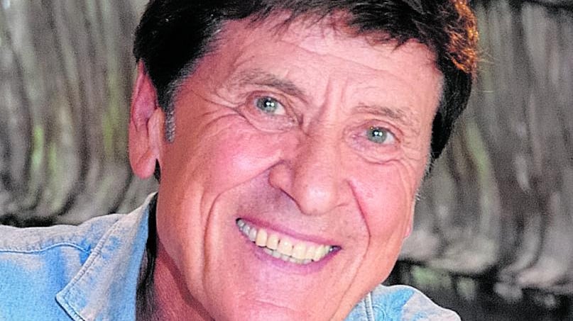 Morandi, Renga, Mengoni. La carica dei tormentoni a due