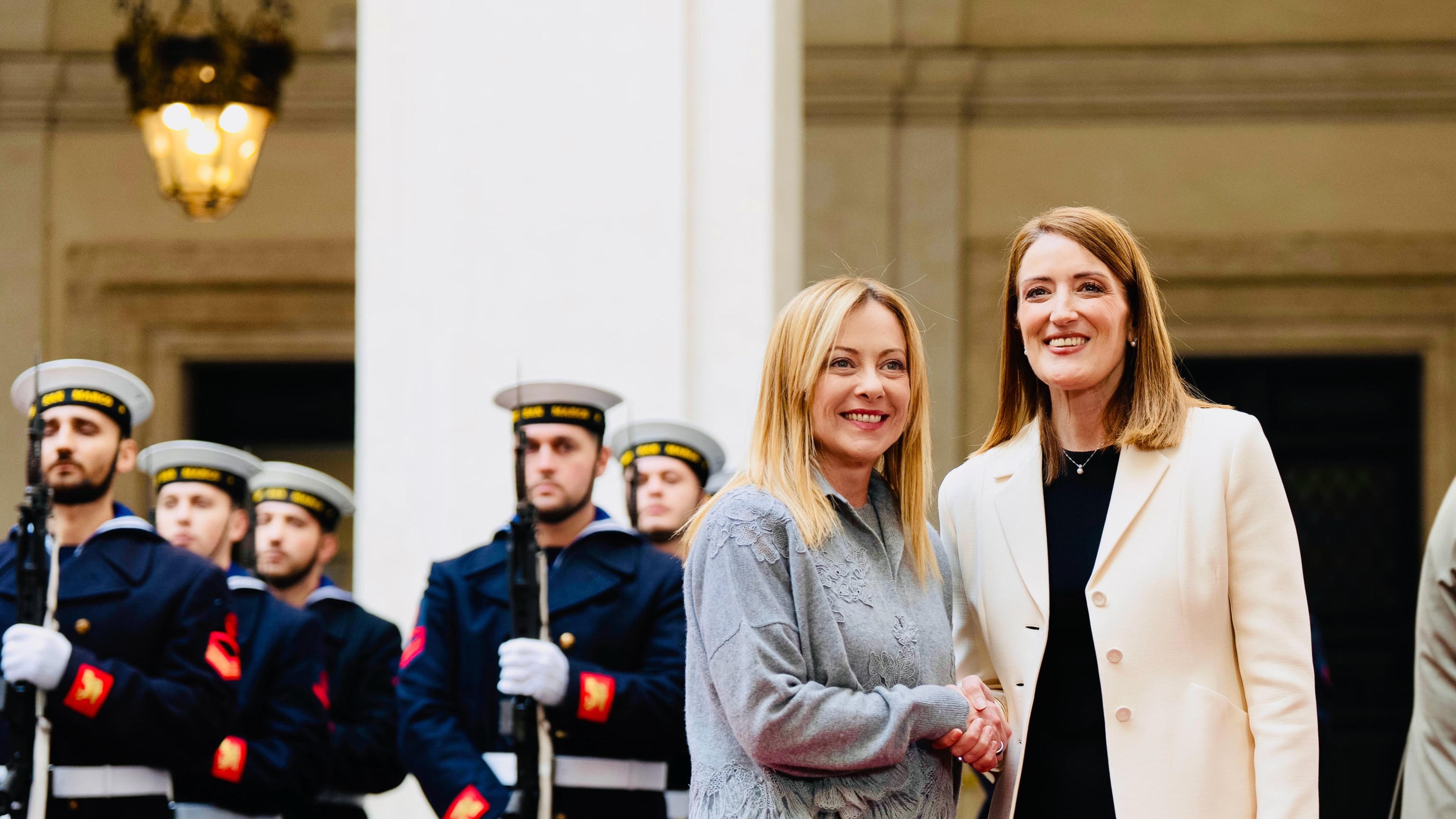 Metsola incalza: "Per l'Ue serve una voce sola"