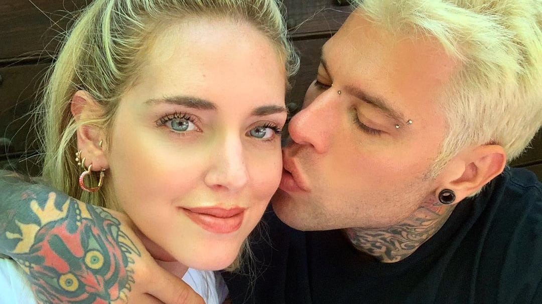 Chiara Ferragni, l’accappatoio rischia di cadere