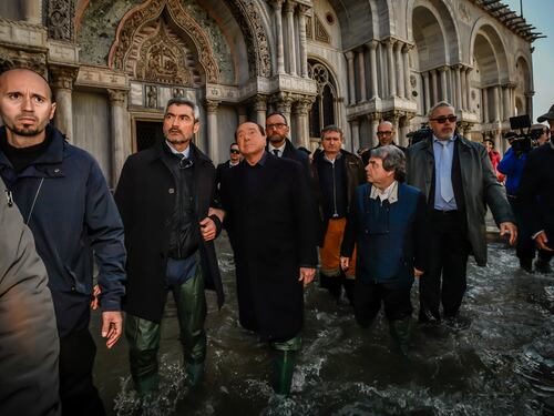 Berlusconi a Venezia: "Il Mose va fatto subito"