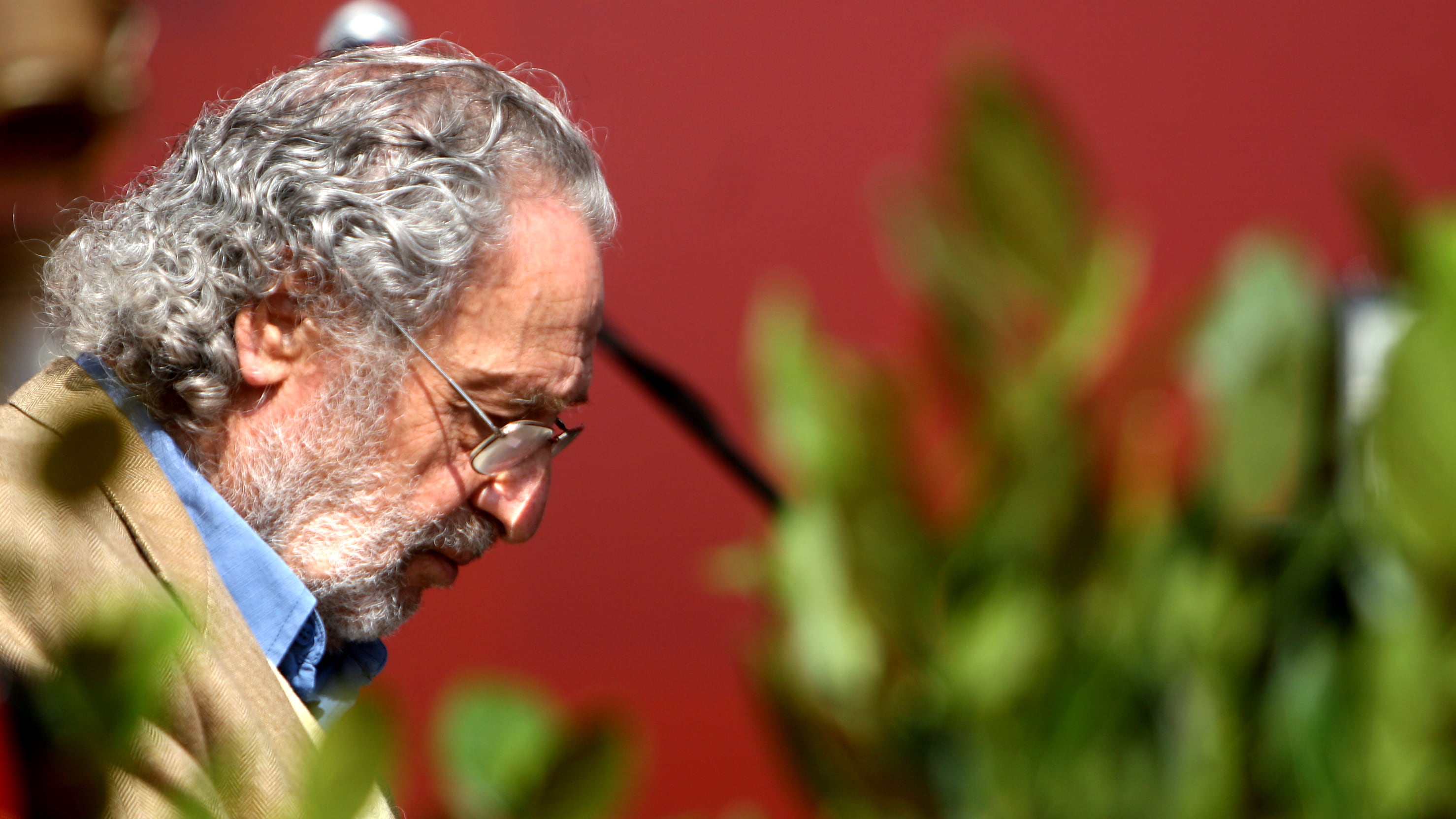 Morto Bacalov, vinse l'Oscar per la musica del «Postino»