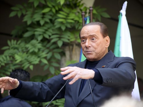 Berlusconi: "Siamo disgustati, volevano colonizzarci"