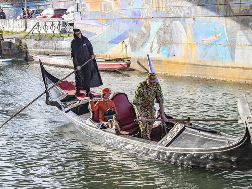 Canoa, kajak o dragone per il Carnevale sull'acqua