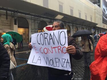 I musulmani scendono in piazza contro l'Isis 6