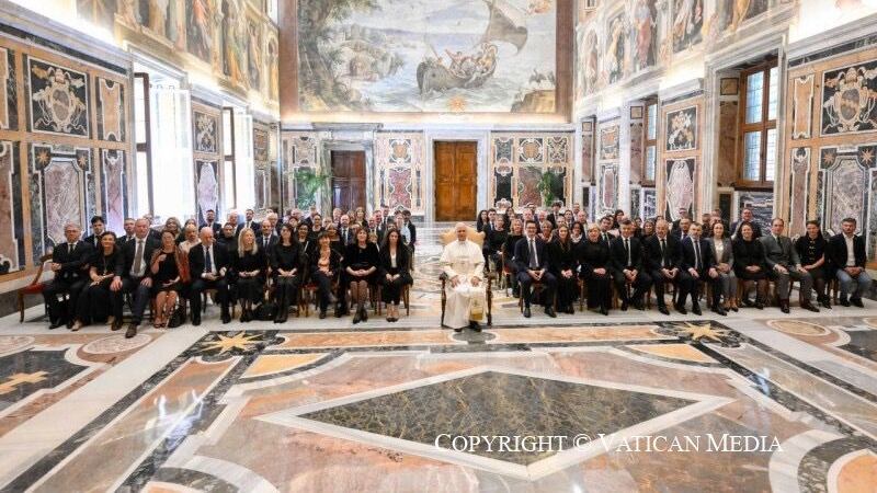 Ue, intergruppo demografia ricevuto da Papa Leone XIV. Inselvini e Sberna (FdI-Ecr): "Grazie al Santo padre per centralità famiglia e natalità"