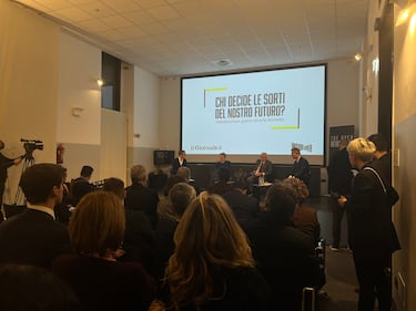 "Chi decide il nostro futuro": tutte le diapositive dell'evento 2