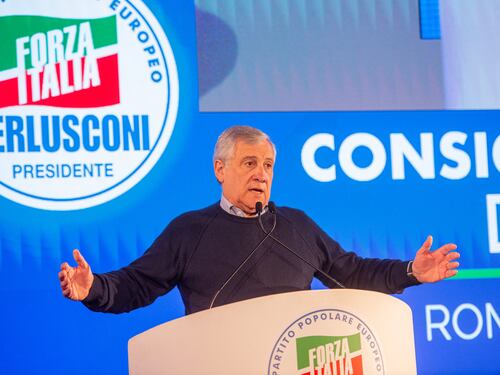 Il centrodestra si compatta sulla priorità degli azzurri. Tajani: "Battaglia per tutti"