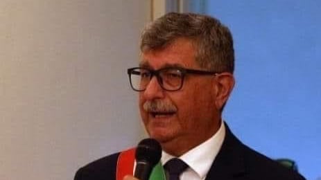 Contrae il coronavirus da un paziente: muore sindaco-medico