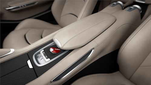 Debutta la Ferrari GTC4: una vettura unica, un mondo nuovo 1