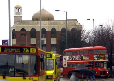 Londra, fuori dalla moschea dopo l'attacco 14