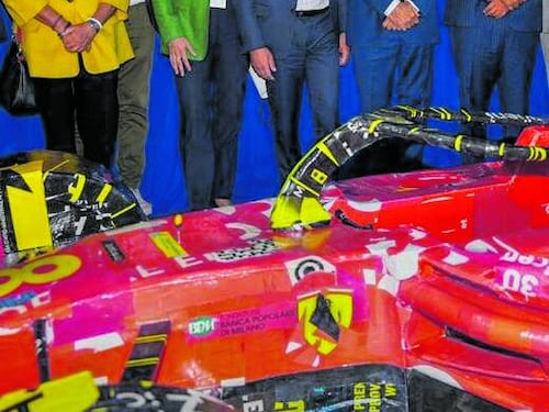 Formula Aut, l’auto “inclusiva” in cartapesta