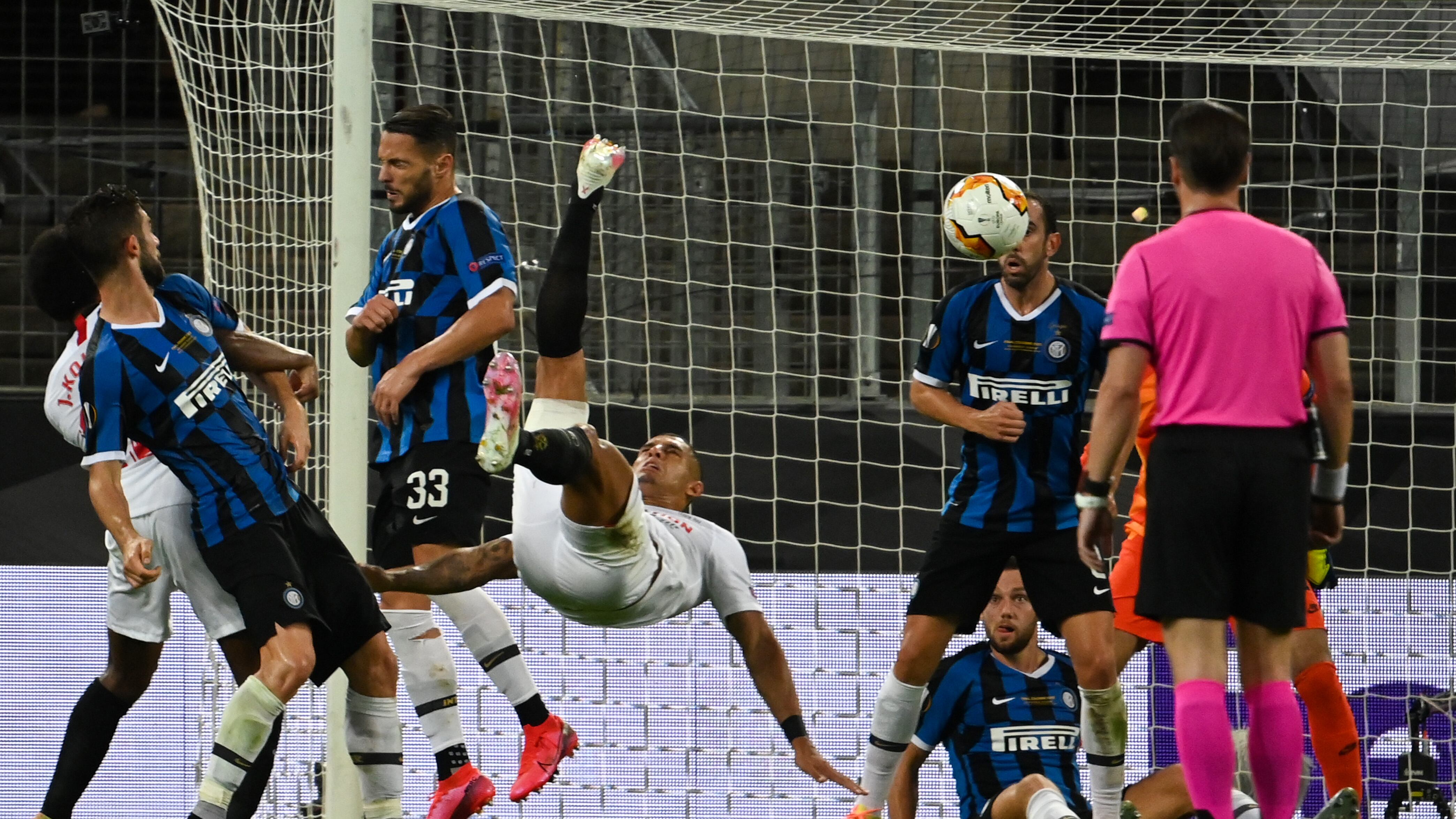 Lukaku, Fenomeno a metà e l'Inter torna pazza. Fa festa ancora il Siviglia