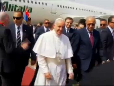 Papa Francesco arriva al Cairo 7
