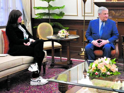 Missione anti-dazi: Tajani in India consolida la "via del Cotone"