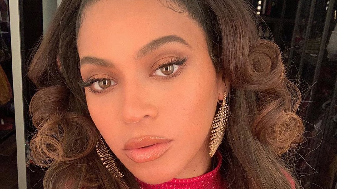 Beyoncé, la rivelazione choc del padre: "Lei e Kelly Rowland molestate"