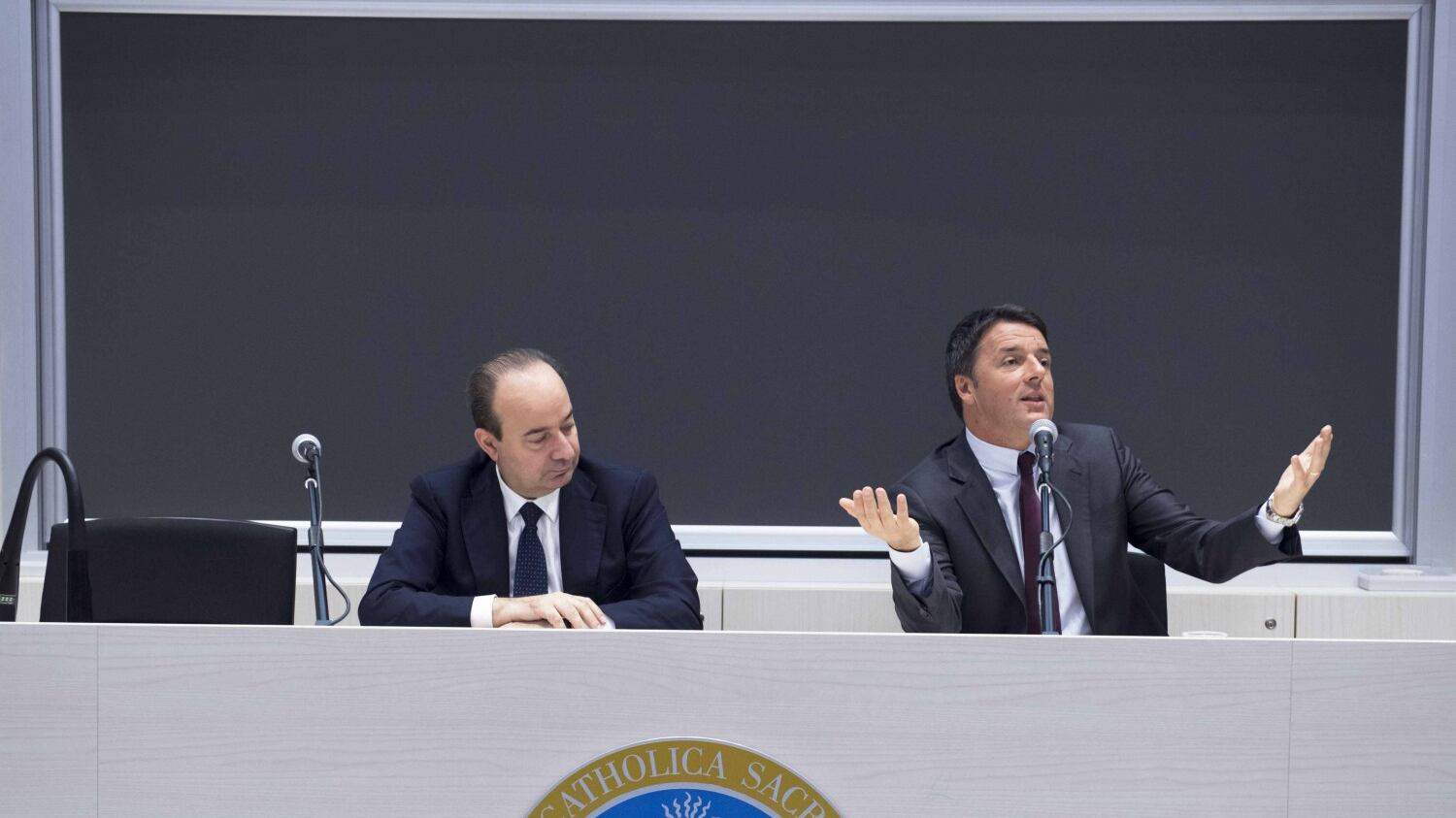 La telefonata di Renzi al rettore: "Invitami a parlare in Cattolica"