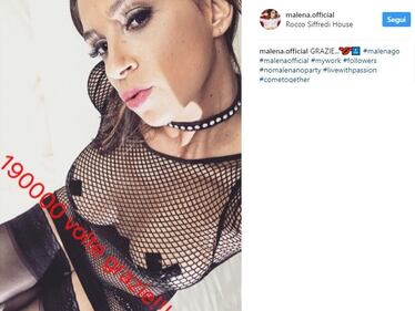 Malena sexy ringrazia i fan  3