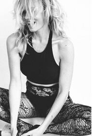 Justine Mattera, topless su Instagram 35