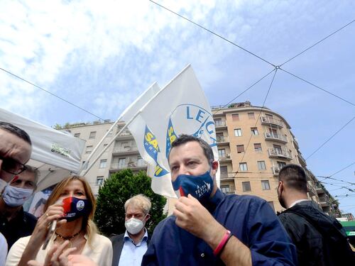 San Matteo da Pontida, Napoli e la Rai: quindi, oggi...