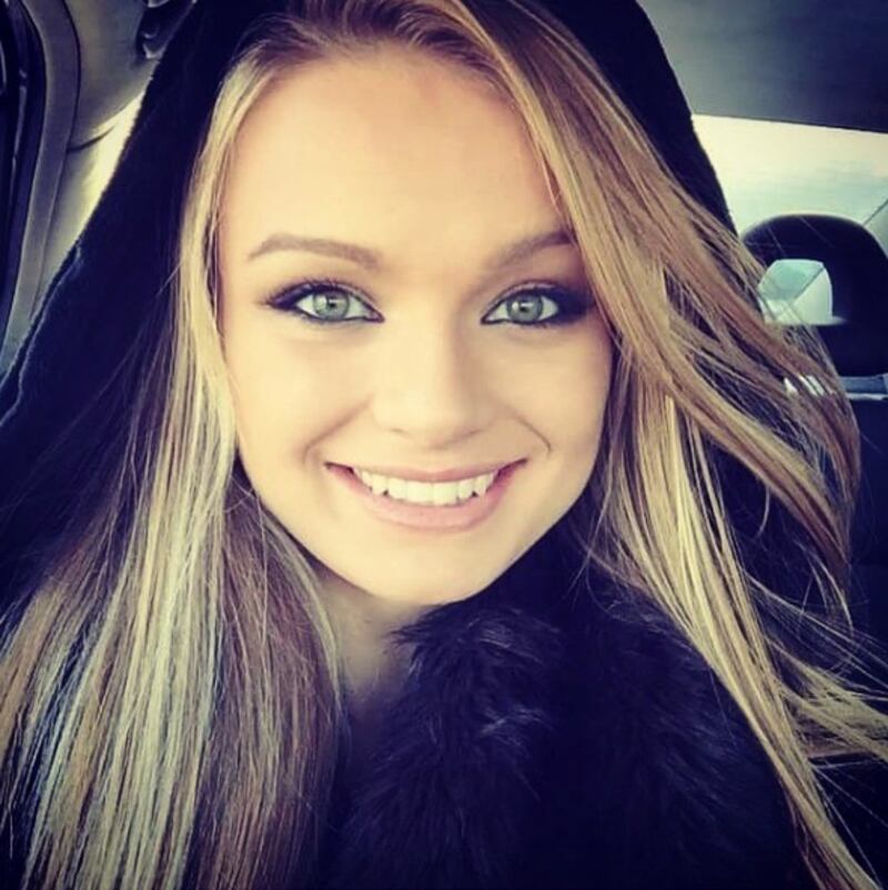 Mercedesz Henger, sexy come la mamma Eva 1