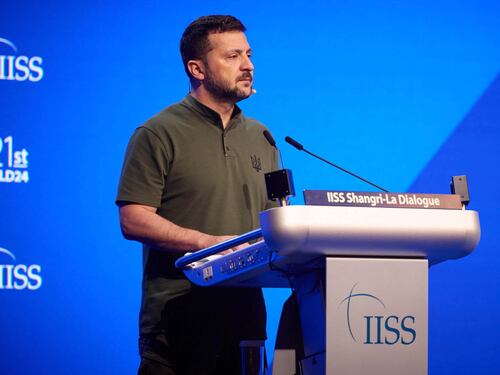 Zelensky punta il dito contro Pechino: "Uno strumento nelle mani di Putin"