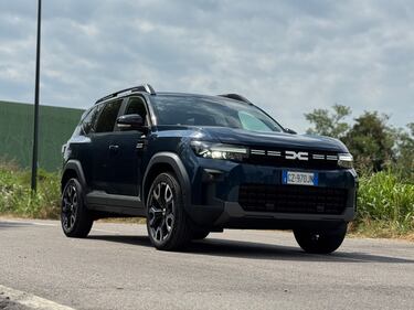 Dacia Bigster Hybrid: guarda la gallery del nuovo SUV ibrido full 11